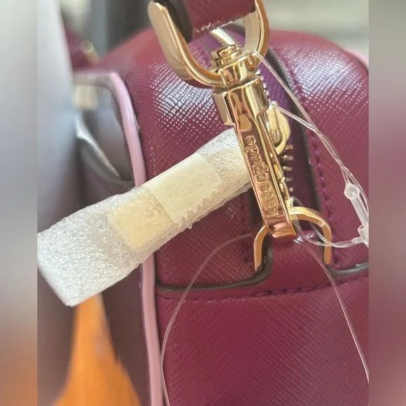 NWT Kate Spade Oh Snap Camera Bag Crossbody Dark Raspberry Patent Leather - Picture 10 of 10